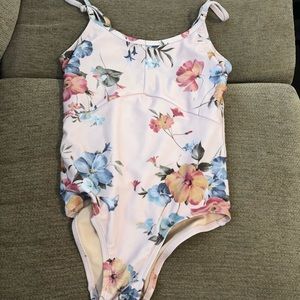 One piece bathing suit